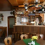 & Zur Linde 3* Hermsdorf (Thuringia)