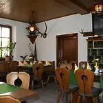 & Zur Linde Hermsdorf (Thuringia)