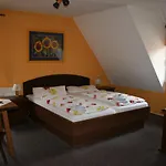 & Zur Linde Hermsdorf (Thuringia)
