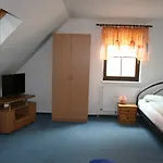 & Zur Linde 3* Hermsdorf (Thuringia)