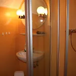 Hotell & Zur Linde