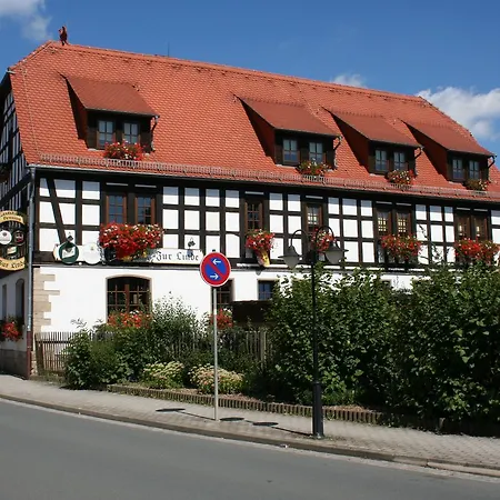 & Zur Linde Hotel