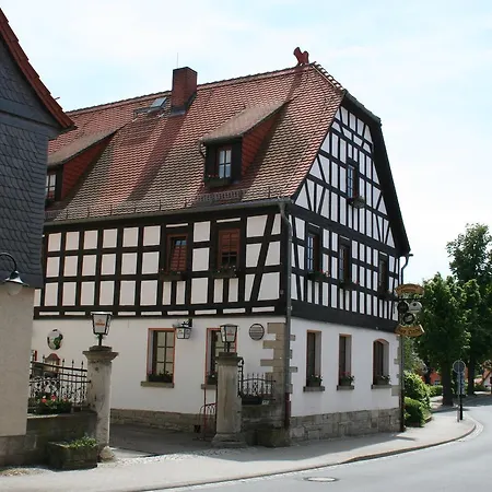 & Zur Linde Hotel 3*