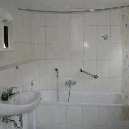 Hotel & Zur Linde Hermsdorf (Thuringia)