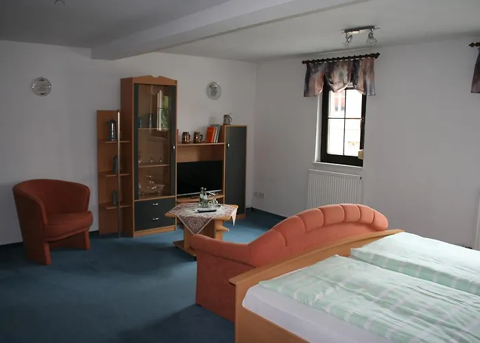 & Zur Linde 3* Hermsdorf (Thuringia)